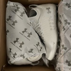 Under armor mens football cleats